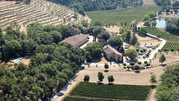 Brad Pitt giành chiến thắng quan trọng trước Angelina Jolie v21 1766112090371 1766112090735686201317