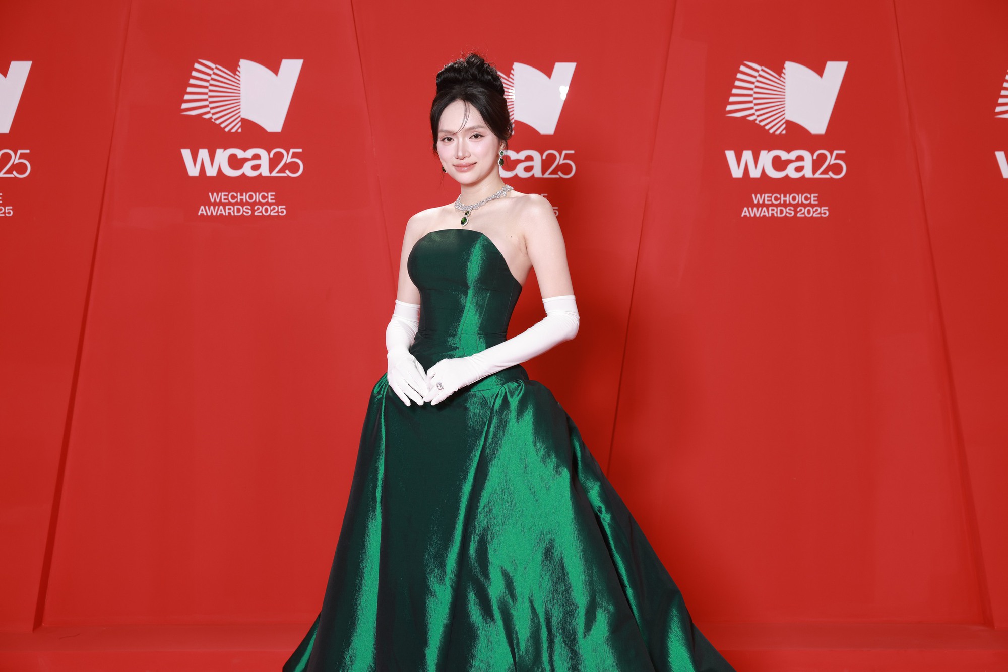 10 điểm cho Lan Khuê - Hương Giang!- Ảnh 10.