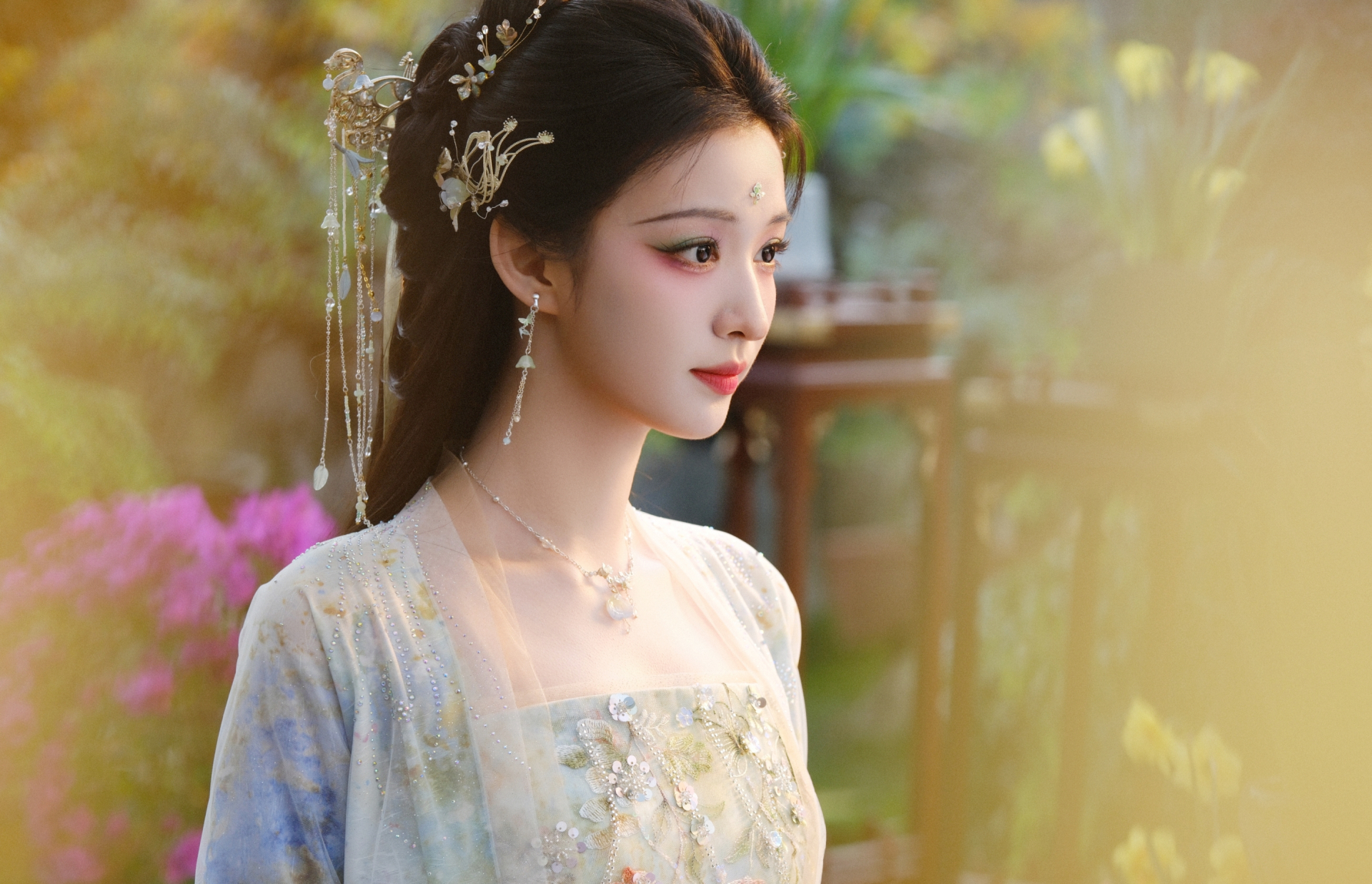 Ngắm mỹ nhân này mới hiểu thế nào là