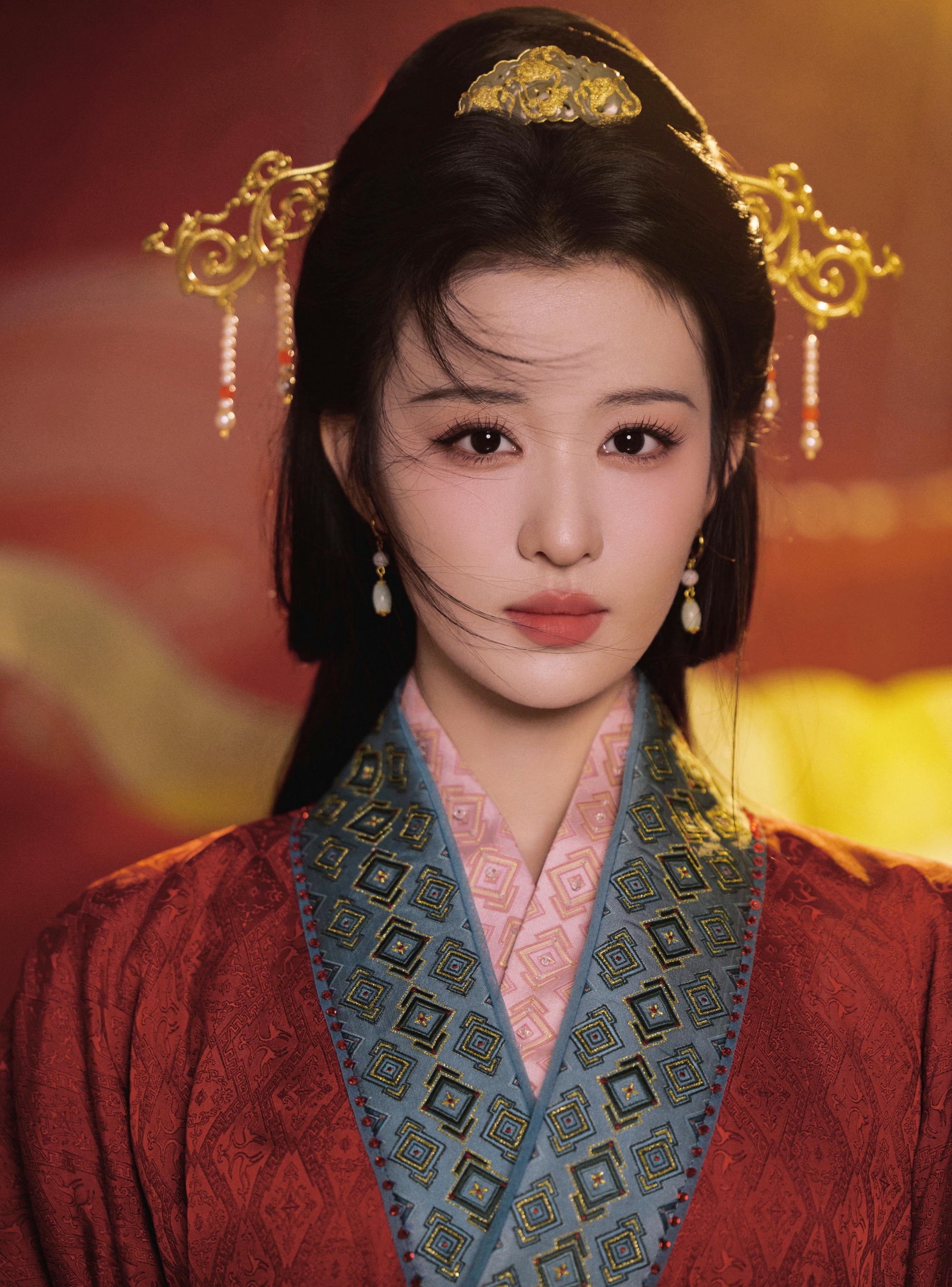 Mỹ nhân đẹp nhất đêm hội giao thừa 2026: Nhan sắc như bức tranh giang sơn gấm vóc, bảo sao ai gặp cũng yêu- Ảnh 3.