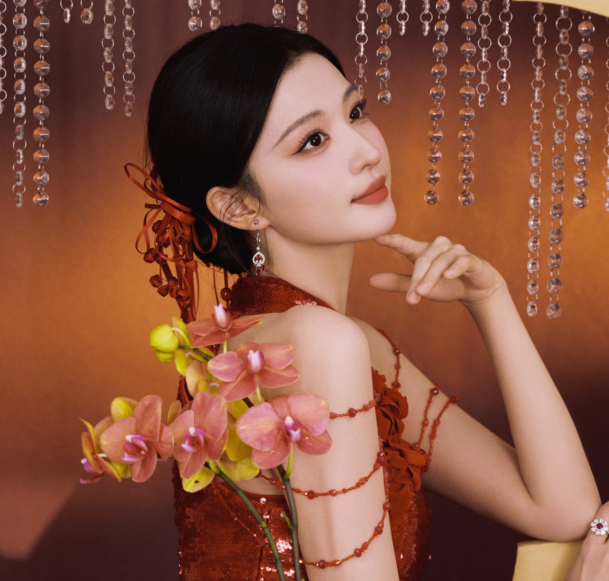 Mỹ nhân đẹp nhất đêm hội giao thừa 2026: Nhan sắc như bức tranh giang sơn gấm vóc, bảo sao ai gặp cũng yêu- Ảnh 11.