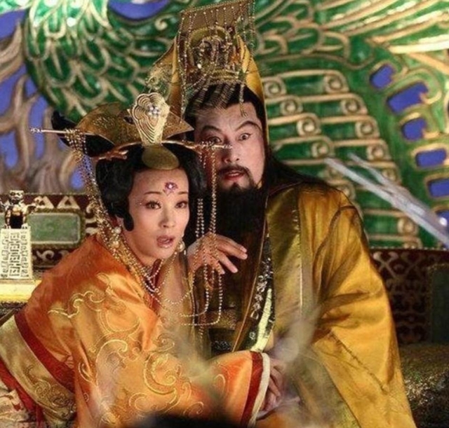 Diễn viên duy nhất bị in ảnh lên tiền âm phủ, khán giả Việt Nam ai cũng nhớ mặt- Ảnh 2.