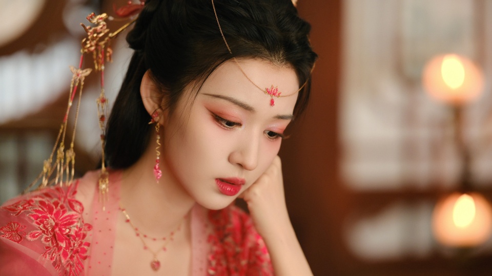 "Tiểu Lưu Diệc Phi" hút hồn khán giả bởi vẻ đẹp vừa thuần khiết vừa quyến rũ vuongsonhienf 1770869704578 1770869704852302160964