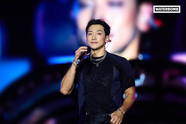 Bi Rain xin lỗi fan khuyết tật vì hành động vô ý trên sân khấu- Ảnh 5.