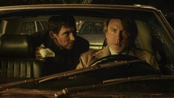 Rian Johnson Lên Tiếng Về Lỗi Phụ Đề Hài Hước Của Netflix Trong Wake Up Dead Man wudm loi chi tiet phim gqynjpg