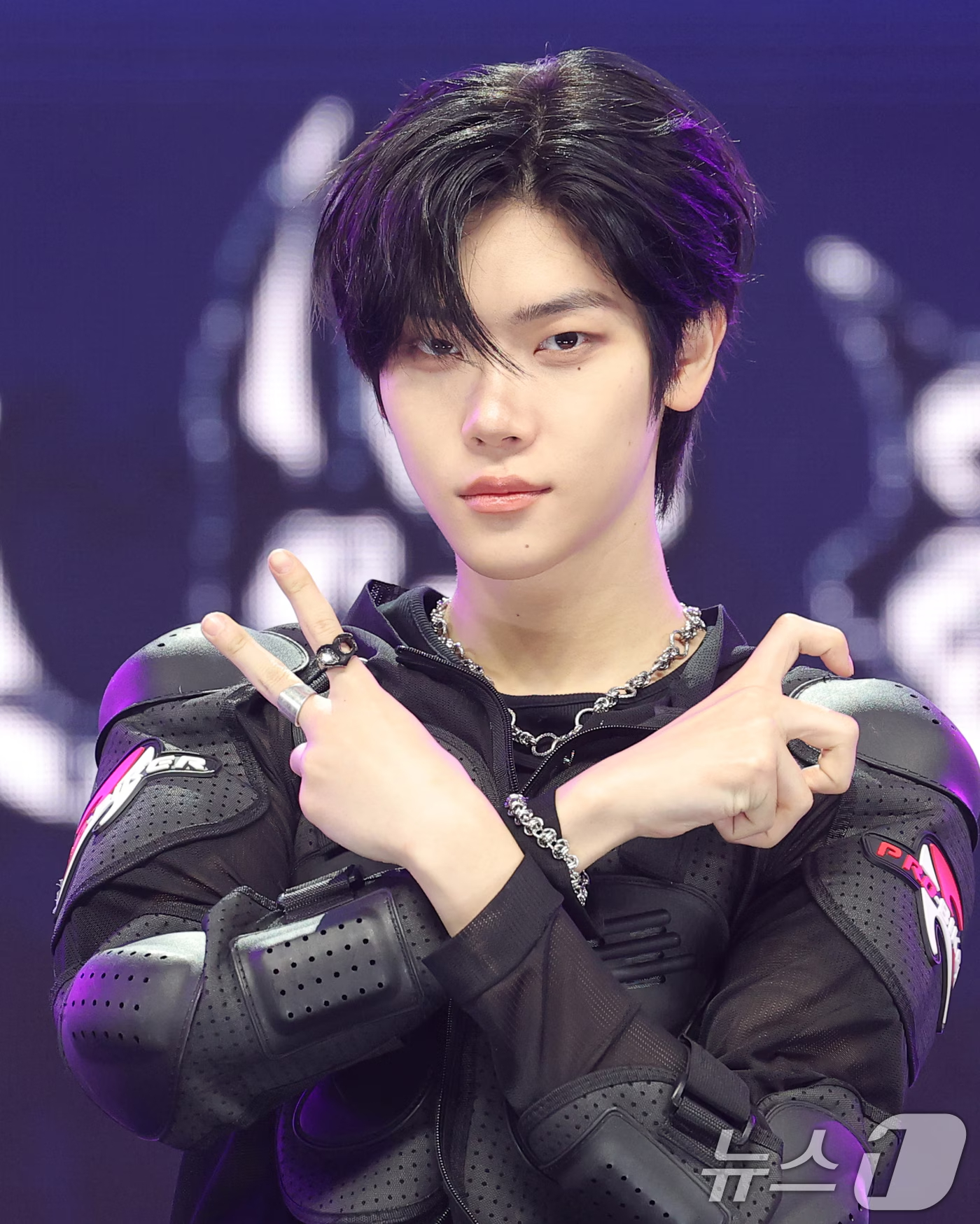 Nam thần gen Z 1m8 nức tiếng mắc bệnh hiểm nghèo- Ảnh 1.