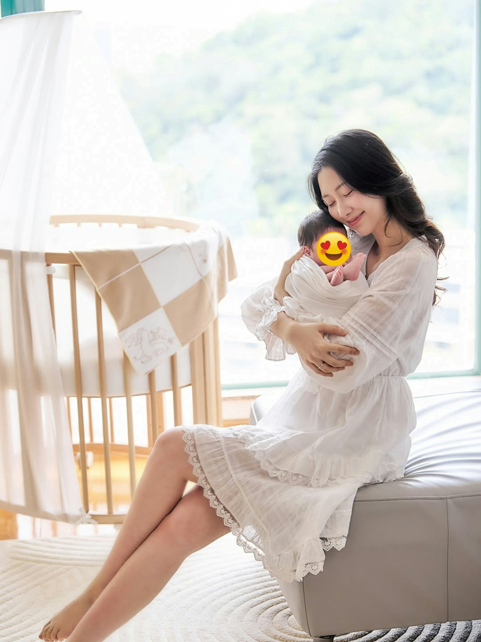 Mỹ nhân khiến tình cũ cạo đầu đi tu đã sinh con gái đầu lòng, làm đám cưới với CEO 3 tập đoàn tối qua- Ảnh 6.