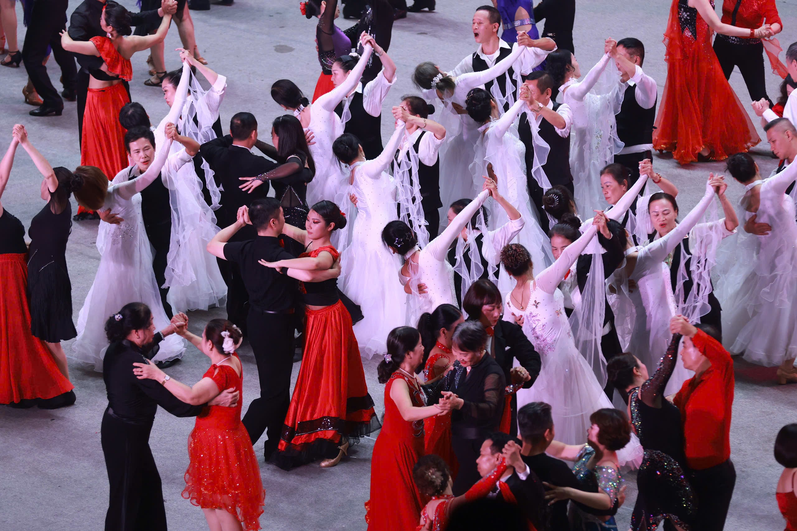 500 vũ công dancesport xác lập kỷ lục mới - 13