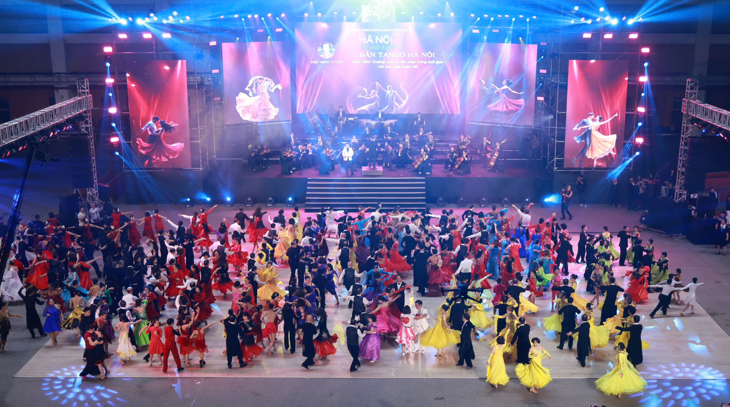 500 vũ công dancesport xác lập kỷ lục mới - 1