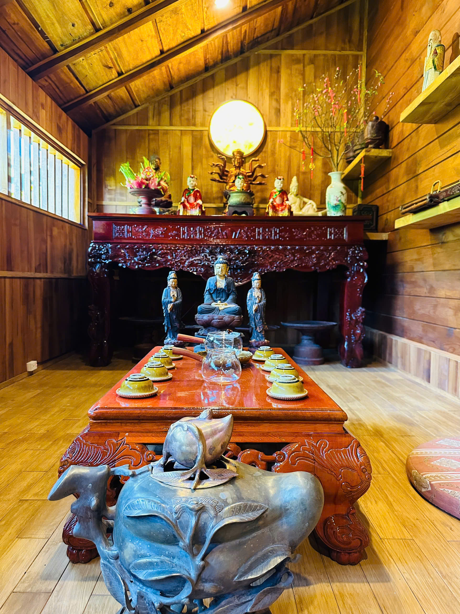 Nam nghệ sĩ đón Tết ở cơ ngơi 10.000 m2, đẹp như khu nghỉ dưỡng, hoa phủ kín nhà- Ảnh 13.