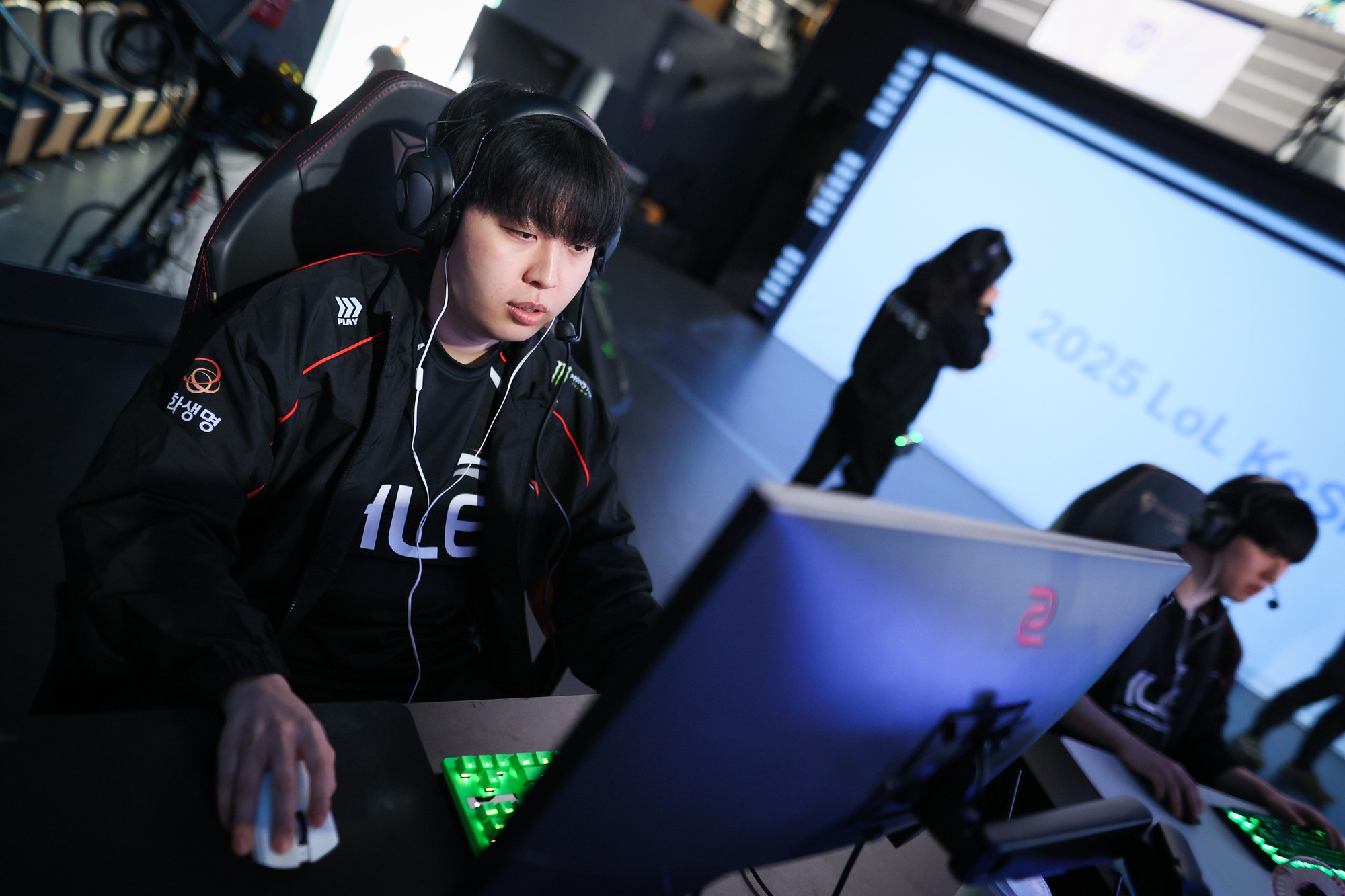 Thực hư nghi vấn Zeus