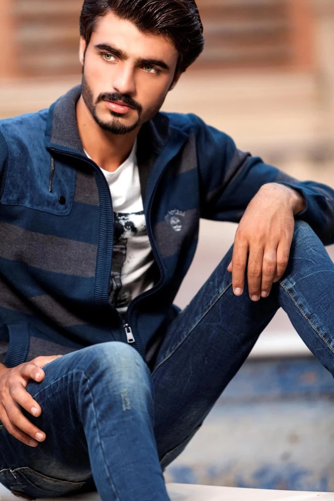 "Anh bán trà đẹp trai nhất thế giới" bây giờ ra sao?