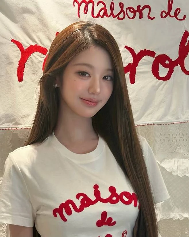 "Búp bê sống" Jang Won Young tung ảnh phòng gym gây bão MXH