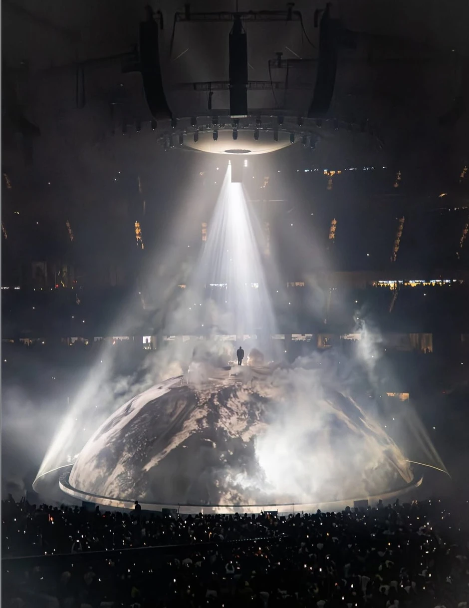 "Gã tồi tuyệt vời" của showbiz bị ghét đến mức bay màu 53 nghìn tỷ mà không bận tâm "Gã tồi tuyệt vời" của showbiz bị ghét đến mức bay màu 53 nghìn tỷ mà không bận tâm