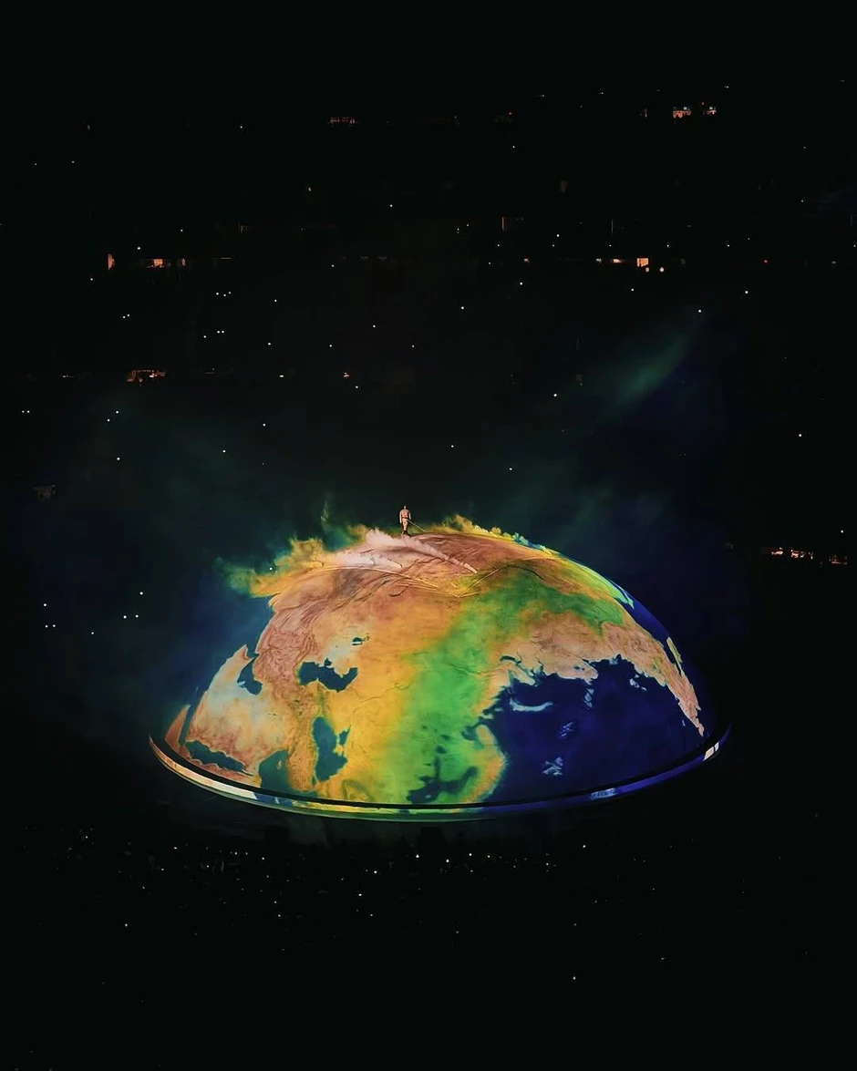 "Gã tồi tuyệt vời" của showbiz bị ghét đến mức bay màu 53 nghìn tỷ mà không bận tâm "Gã tồi tuyệt vời" của showbiz bị ghét đến mức bay màu 53 nghìn tỷ mà không bận tâm