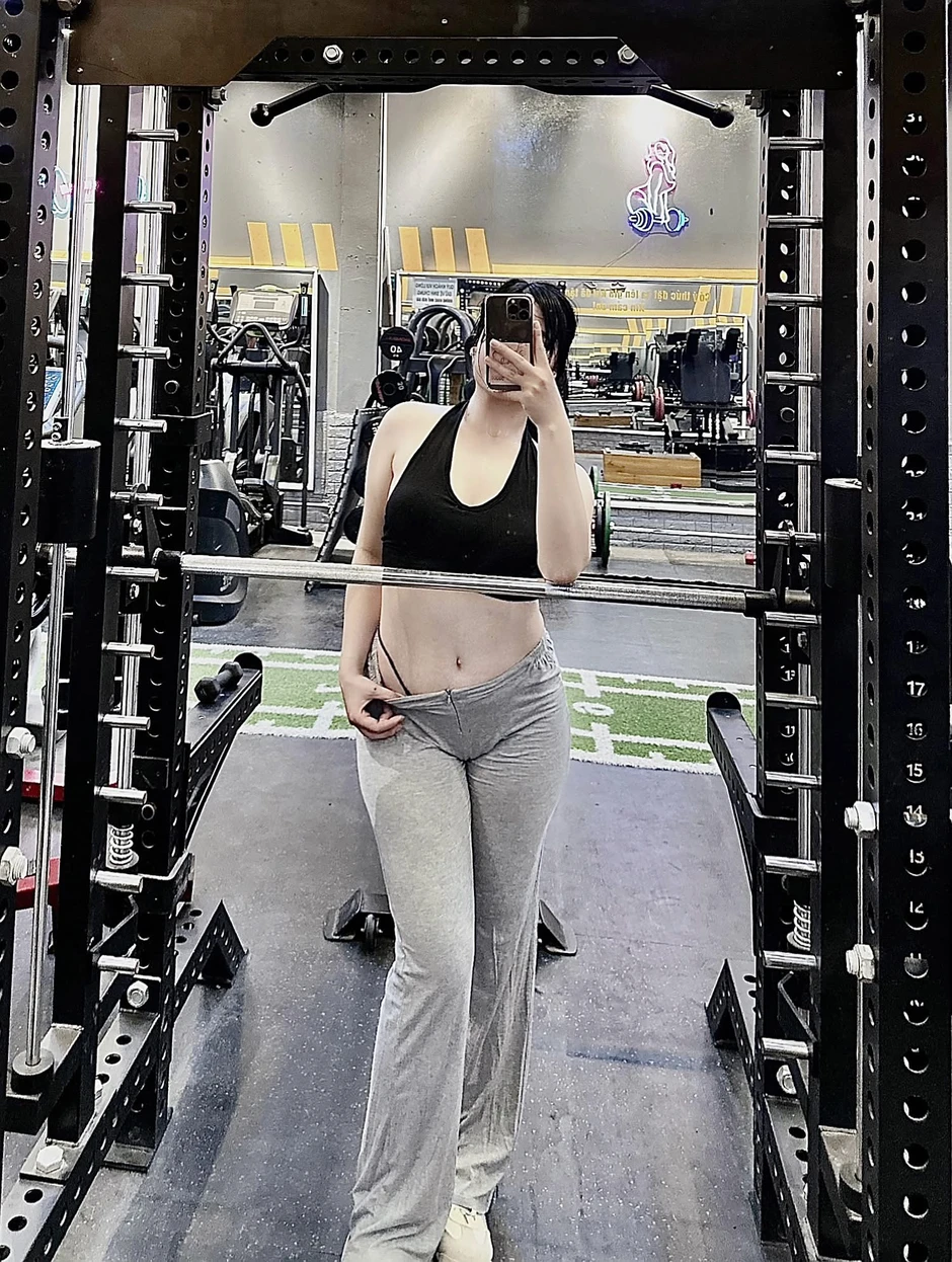 "Khám" trang cá nhân của cô gái thừa nhận đi gym chỉ để chụp ảnh, dân tình ngao ngán