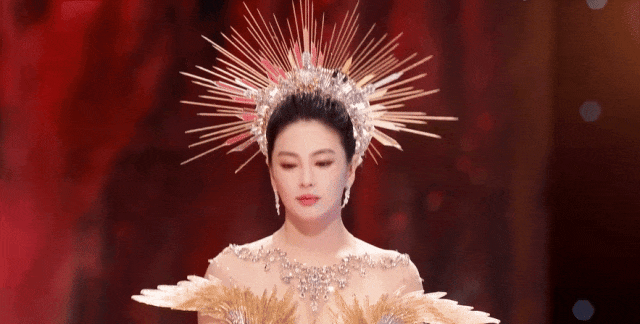 "Song Hye Kyo bản Trung" từng tuyên bố "2,7 triệu không mua nổi đôi tất", nay chửi thẳng mặt 10.000 khán giả "Song Hye Kyo bản Trung" từng tuyên bố "2,7 triệu không mua nổi đôi tất", nay chửi thẳng mặt 10.000 khán giả