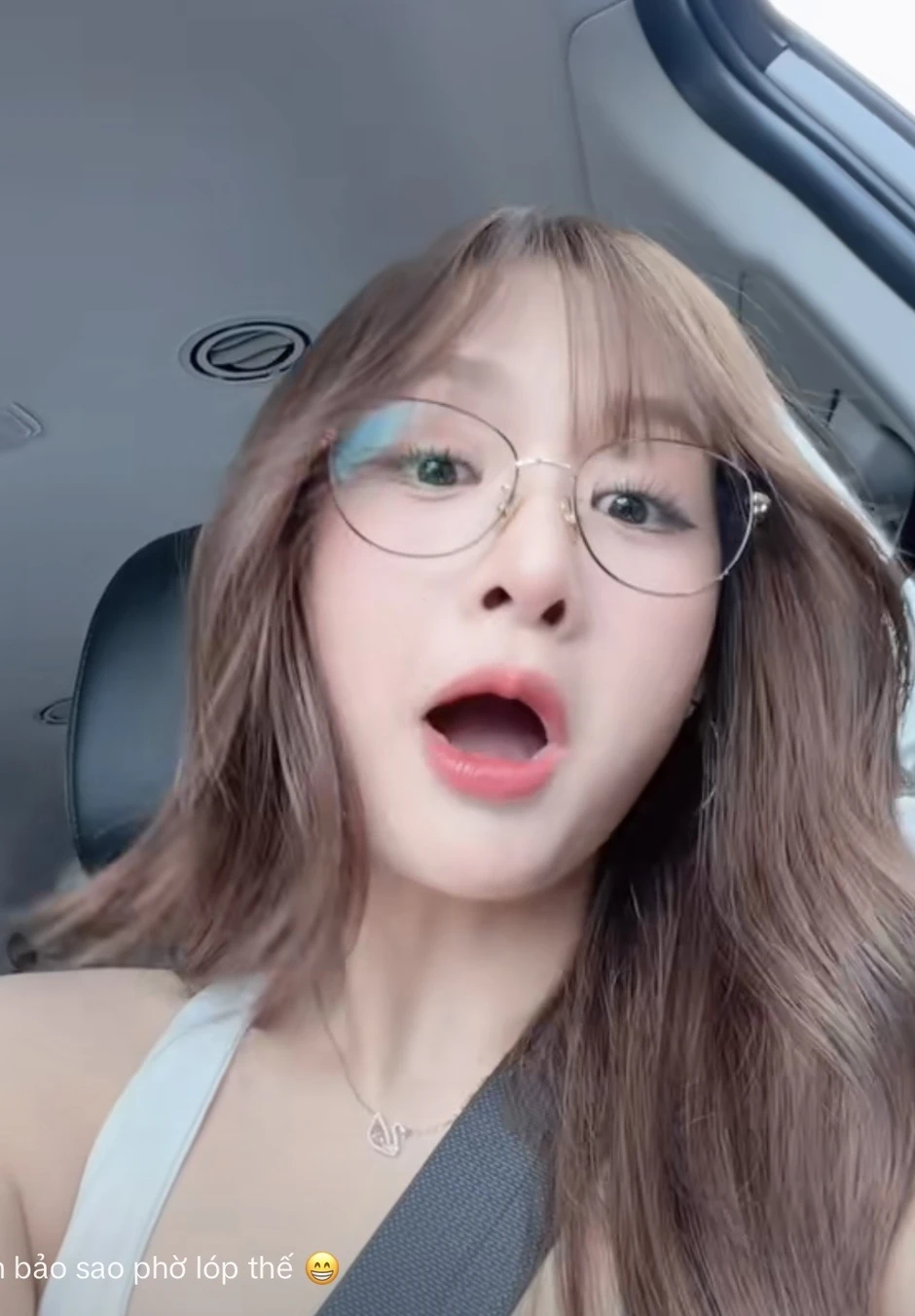 "Thánh nữ Bida" Gấm Kami tung video cận mặt thể hiện thái độ trước làn sóng chỉ trích nội dung thiếu chuẩn mực