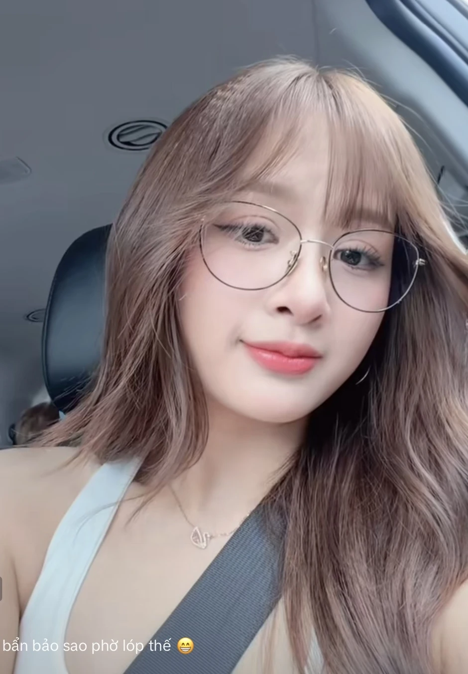 "Thánh nữ Bida" Gấm Kami tung video cận mặt thể hiện thái độ trước làn sóng chỉ trích nội dung thiếu chuẩn mực