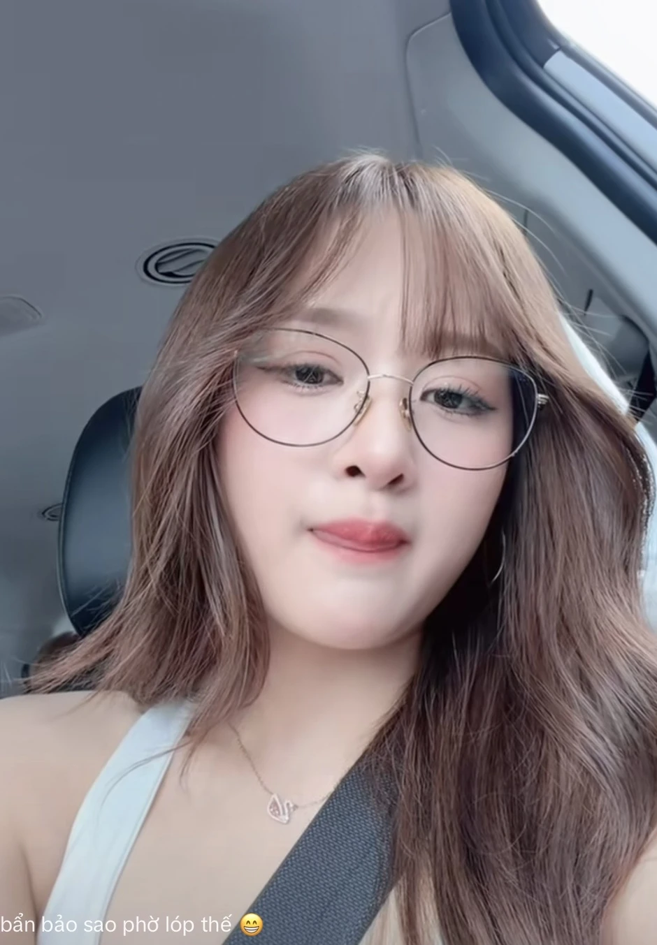 "Thánh nữ Bida" Gấm Kami tung video cận mặt thể hiện thái độ trước làn sóng chỉ trích nội dung thiếu chuẩn mực