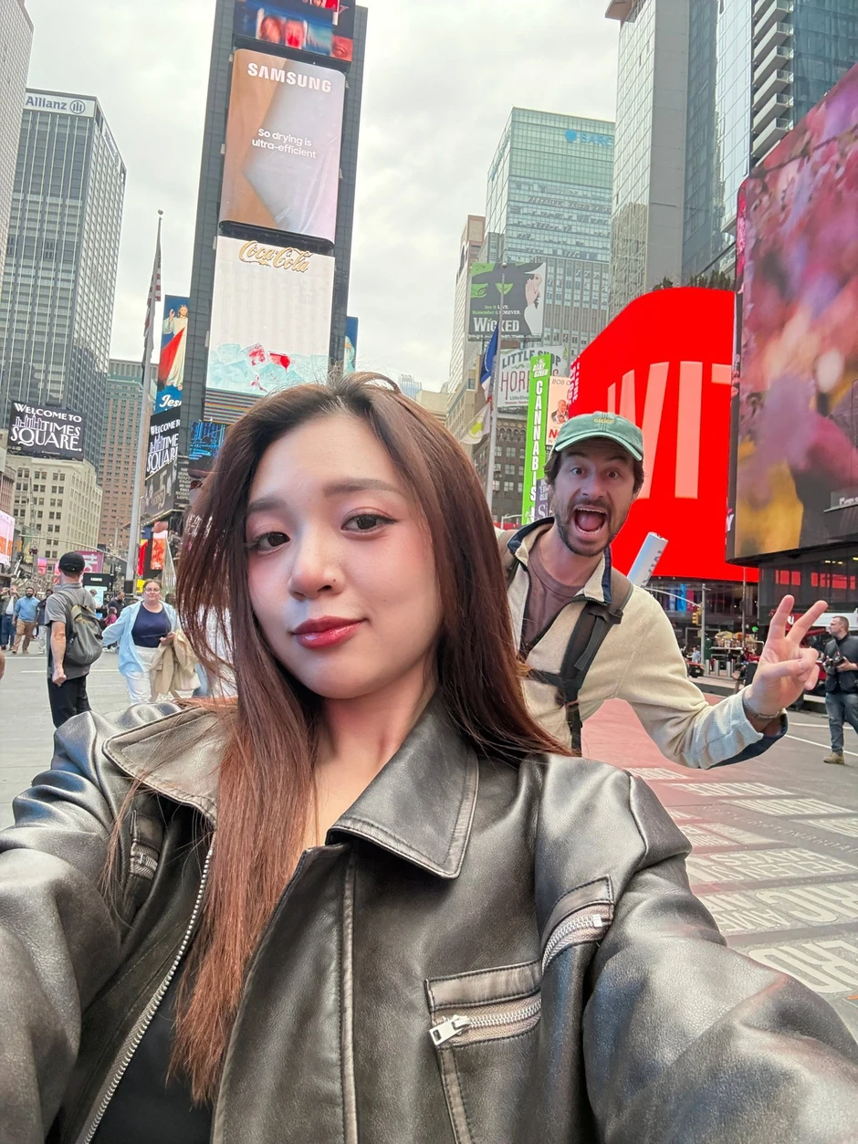 "Xả ảnh" du học trời Tây, MC Phương Thảo khiến fan nhung nhớ, liên tục "réo tên" trở về Việt Nam