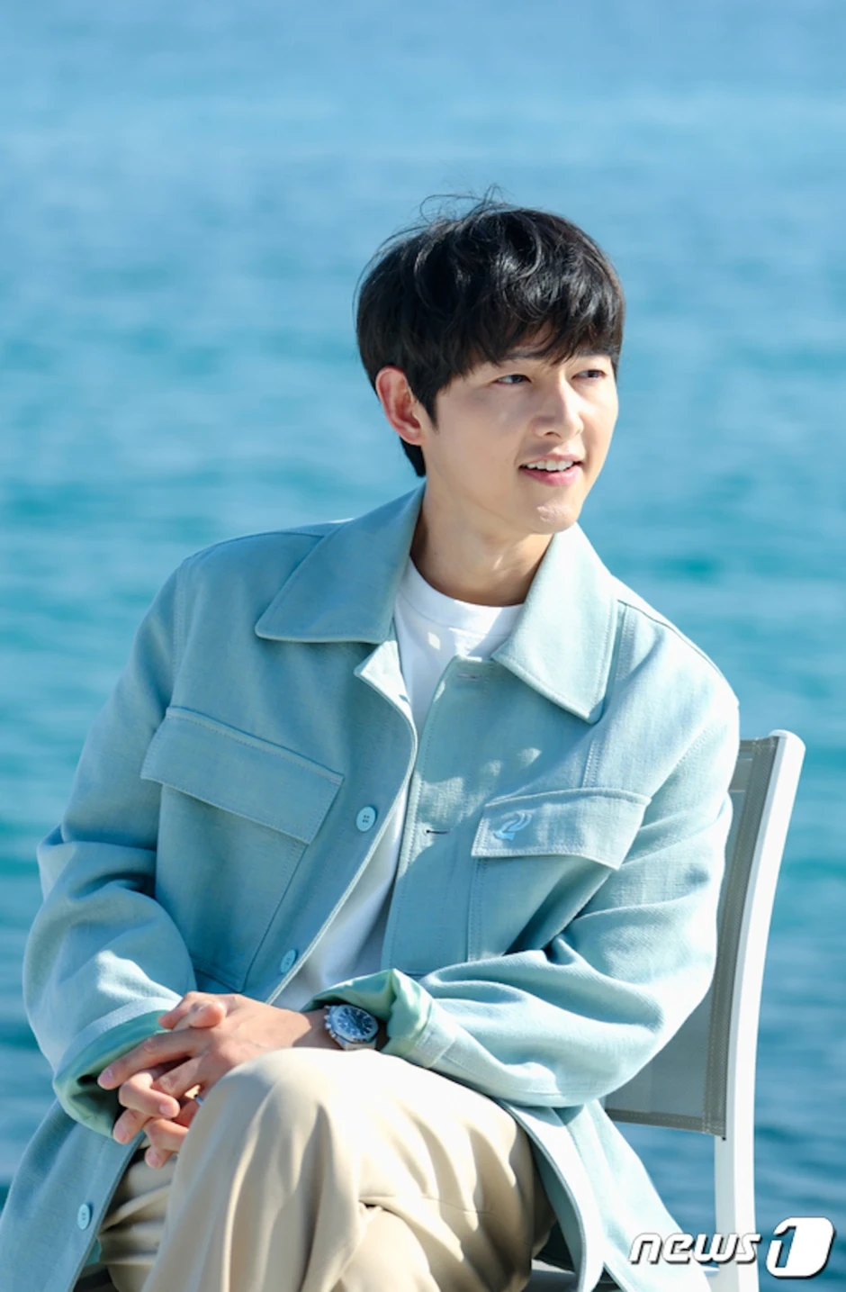 1,6 triệu người xem Song Joong Ki làm ông bố mẫu mực nhất showbiz