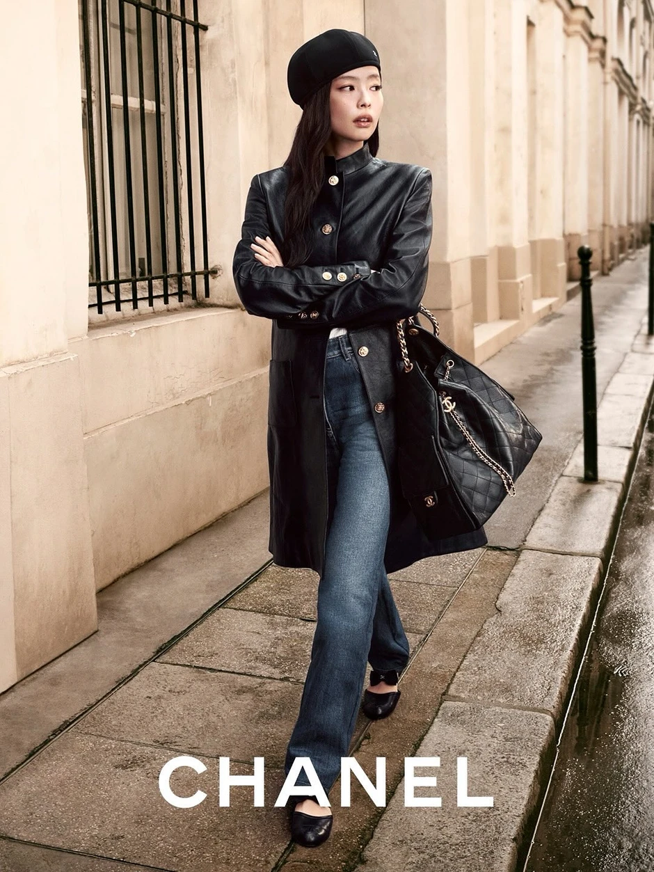 1 bức ảnh khiến tất cả phải "ngả mũ" thán phục Jennie (BLACKPINK)!