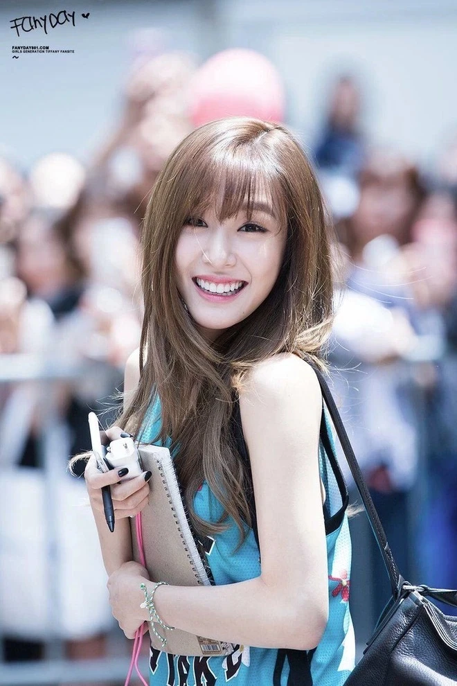 1 thành viên SNSD khóc lóc van xin Tiffany đừng cưới tài tử bị phốt thao túng tâm lý