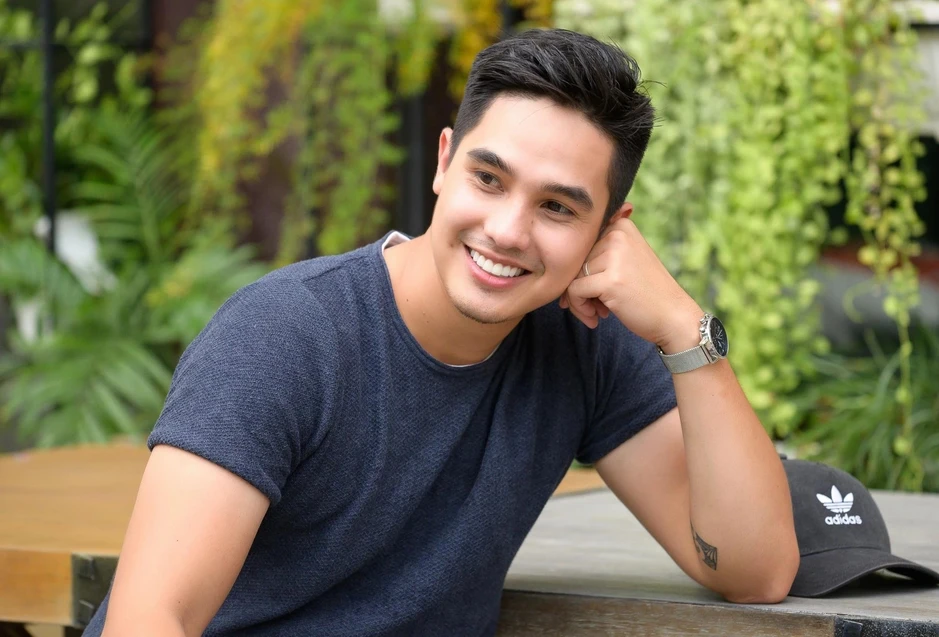 10 năm trôi qua Baggio vẫn là bad boy đẹp nhất Vbiz