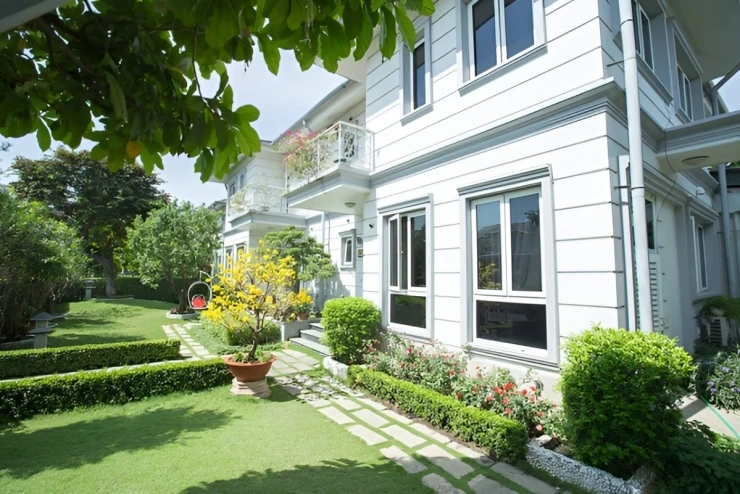 3 căn biệt thự từ Nam ra Bắc của Hồ Quỳnh Hương