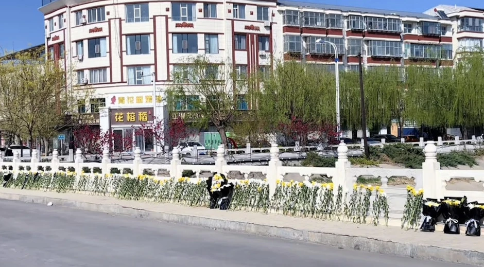 3 người đàn ông lao xuống kênh cứu 1 người phụ nữ đuối nước, cả 4 đều tử vong