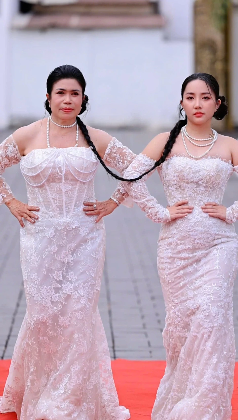 43 triệu người "nín thở" vì 1 chuyện diễn ra trong nhà Lê Dương Bảo Lâm, hàng xóm phải kéo đến xem hiện trường