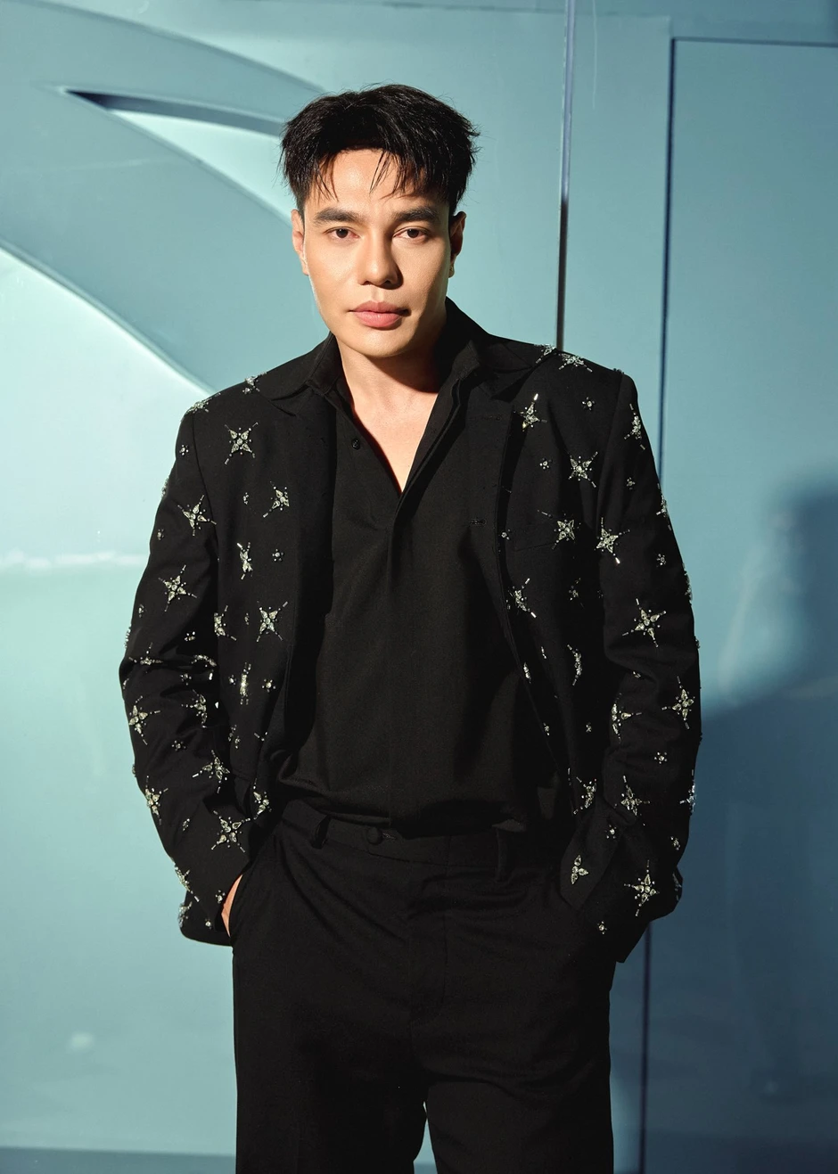 43 triệu người "nín thở" vì 1 chuyện diễn ra trong nhà Lê Dương Bảo Lâm, hàng xóm phải kéo đến xem hiện trường