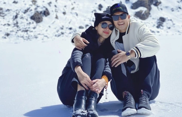 5 cặp nghệ sĩ - cầu thủ Việt: Người hạnh phúc viên mãn, kẻ tan vỡ 5 cặp nghệ sĩ - cầu thủ Việt: Người hạnh phúc viên mãn, kẻ tan vỡ