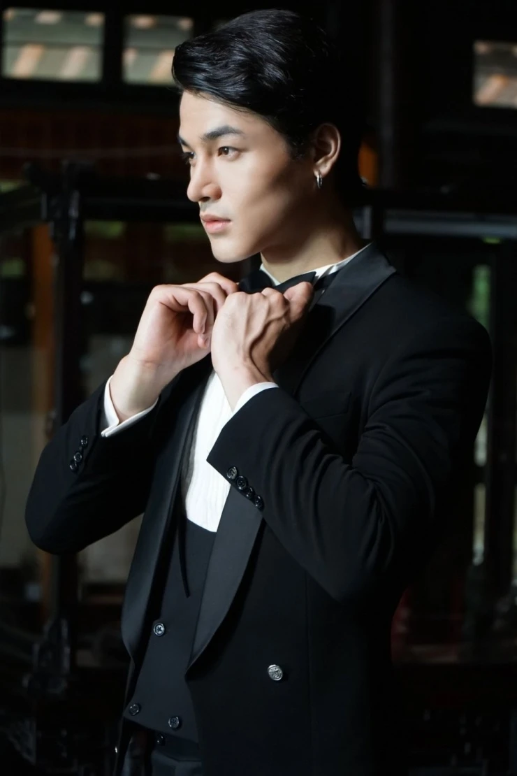 5 trai đẹp hơn hoa được mệnh danh nam thần mới của điện ảnh Việt