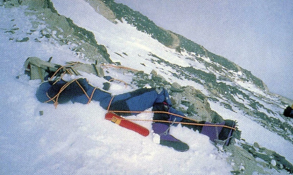 7 câu chuyện ám ảnh phía sau các “cột mốc thi thể” trên đỉnh Everest