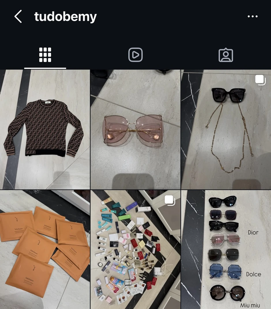 Á hậu Huyền My tiếp tục lên đơn sau vụ đôi giày "bẩn bẩn", netizen nổi nóng: "Tôi điên lắm rồi đấy!" Á hậu Huyền My tiếp tục lên đơn sau vụ đôi giày "bẩn bẩn", netizen nổi nóng: "Tôi điên lắm rồi đấy!"