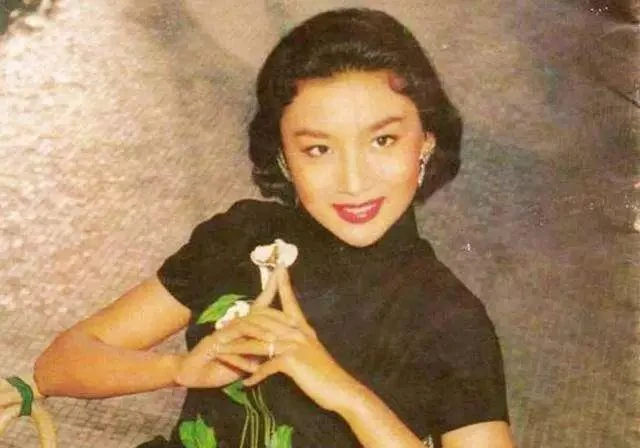 Ai là nguyên mẫu đời thật của Tiểu Long Nữ?