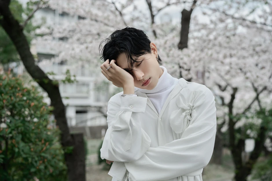 Album hot nhất Việt Nam hiện tại: GREY D đánh bại BTS, bao vây HIEUTHUHAI