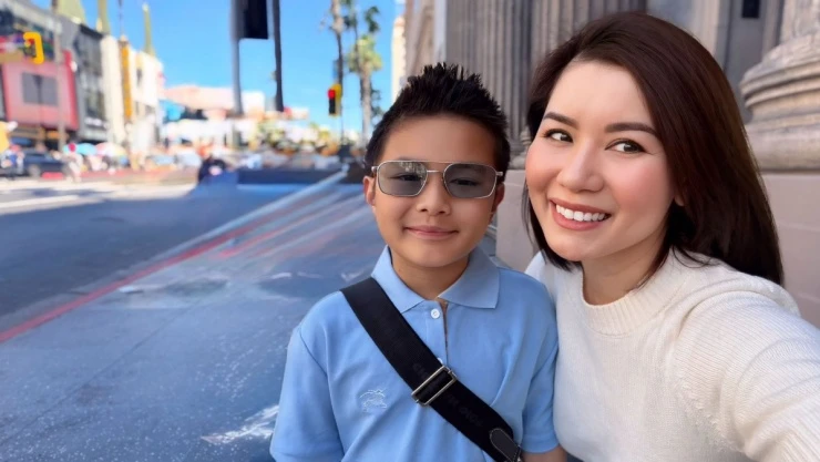 Ảnh sao 1/4: Diệp Bảo Ngọc khoe vườn sân thượng trong biệt thự 100 m2