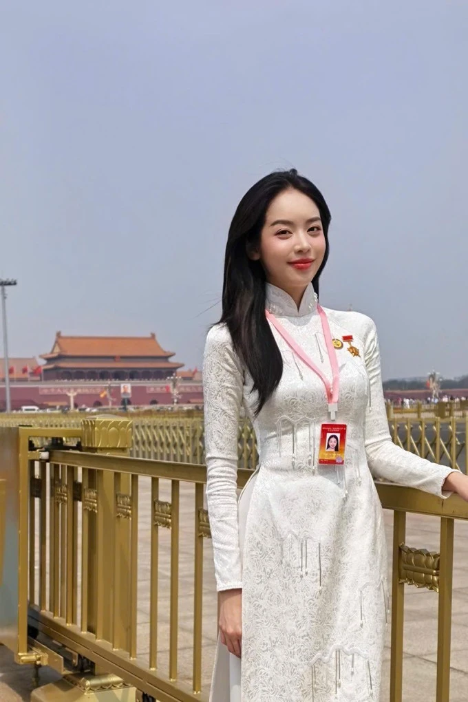 Ảnh sao 17/4: Phương Oanh gọi cặp song sinh là phụ bếp nhí bất ổn