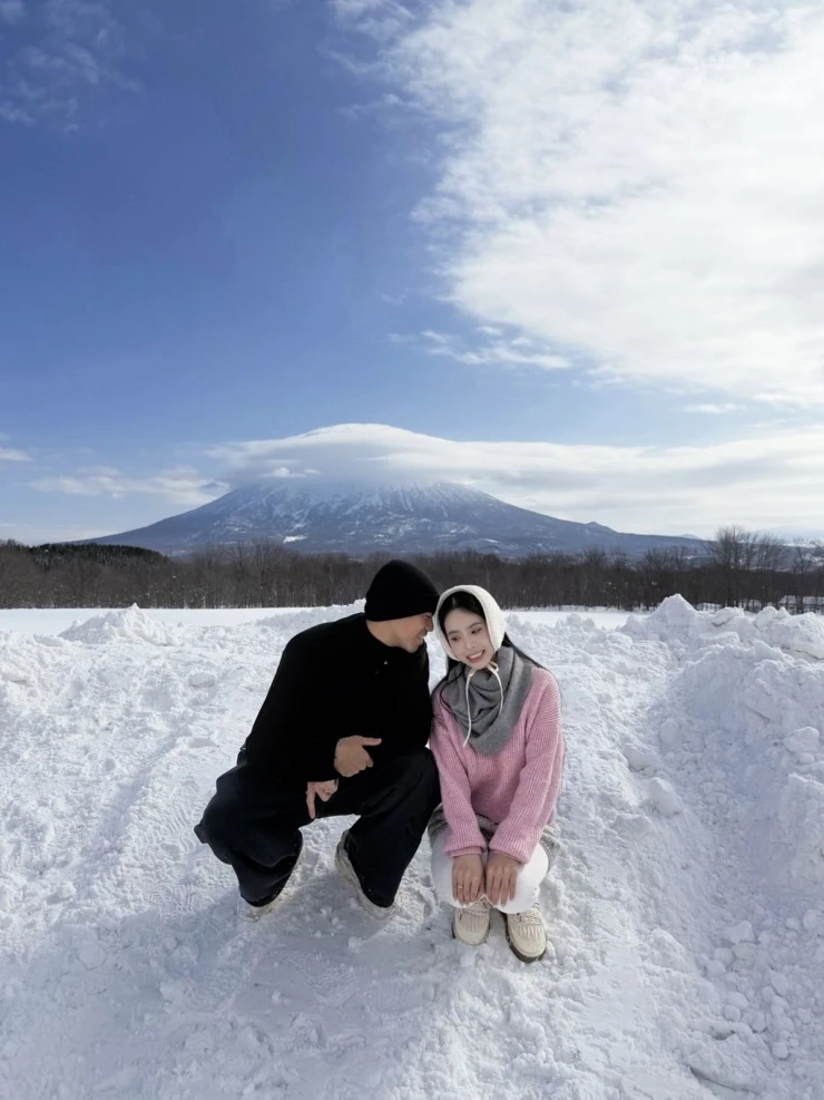 Ảnh sao 21/4: Nhã Phương muốn trọn đời nói nhiều bên Trường Giang