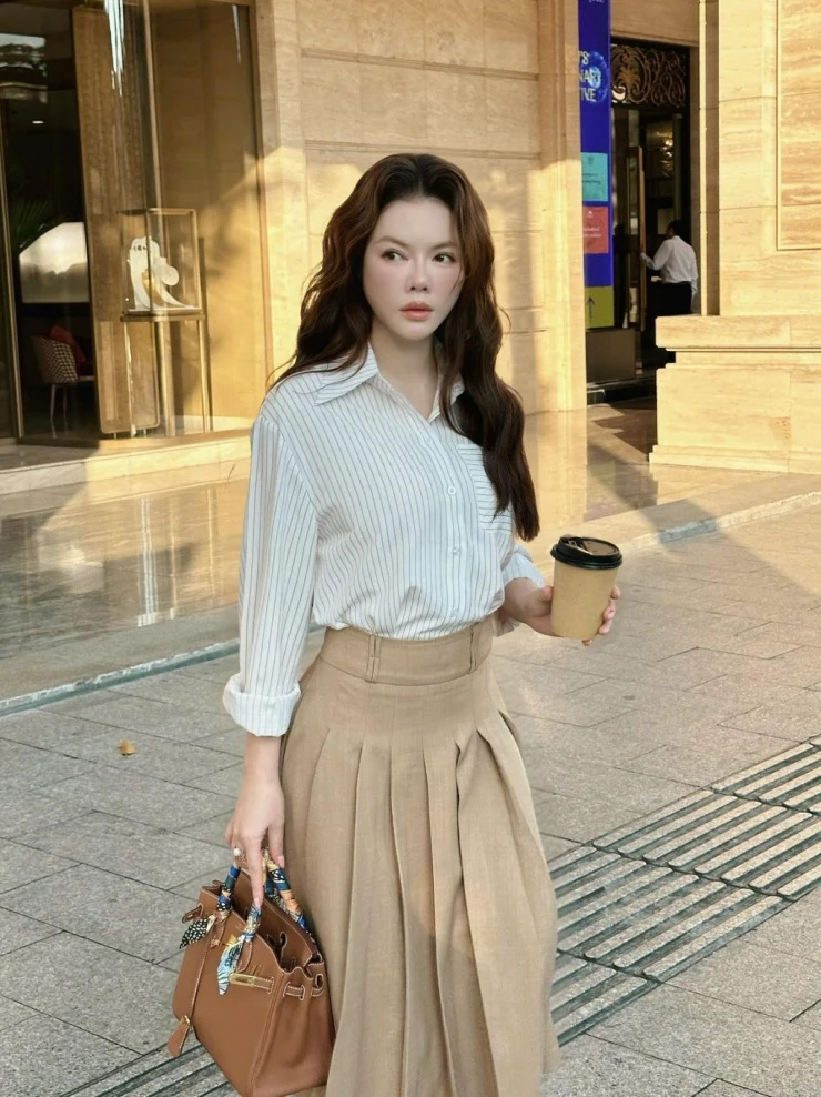 Ảnh sao 3/4: Tiên Nguyễn tổ chức tiệc ngủ mừng sinh nhật em dâu tương lai