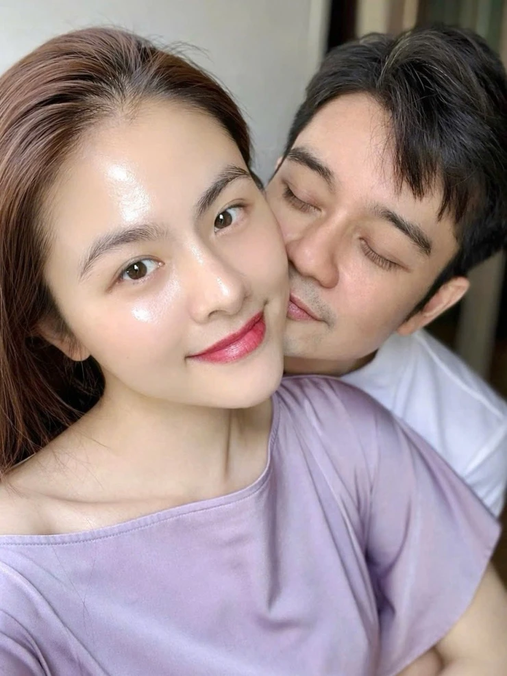 Ảnh sao 3/4: Tiên Nguyễn tổ chức tiệc ngủ mừng sinh nhật em dâu tương lai