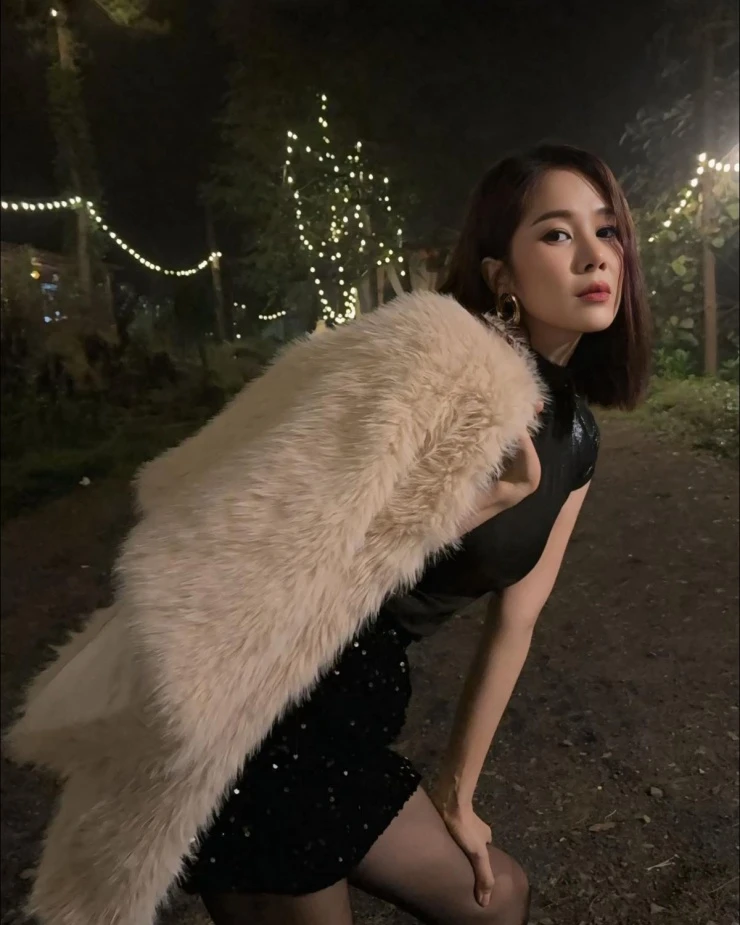 Ảnh sao 4/4: Thu Trang lần đầu đưa cặp song sinh đi làm