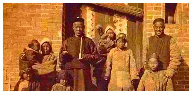 Ảnh thực tế cuộc sống của nhà giàu cuối Thanh triều: Không giống như trên phim, khổ hơn nhiều so với tưởng tượng Ảnh thực tế cuộc sống của nhà giàu cuối Thanh triều: Không giống như trên phim, khổ hơn nhiều so với tưởng tượng