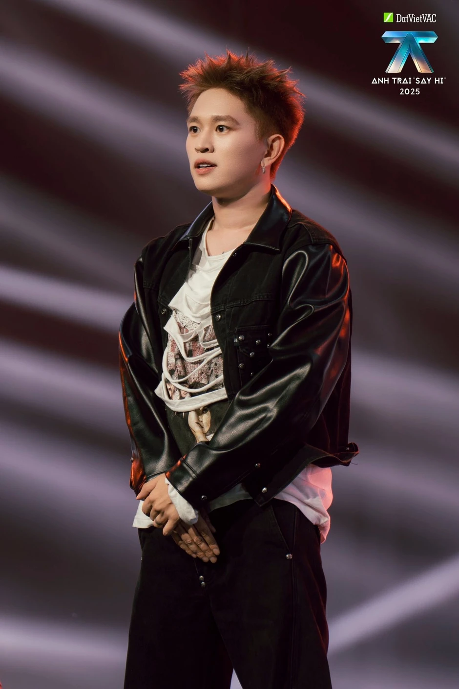 B Ray xây dựng sự nghiệp bằng những lời xin lỗi