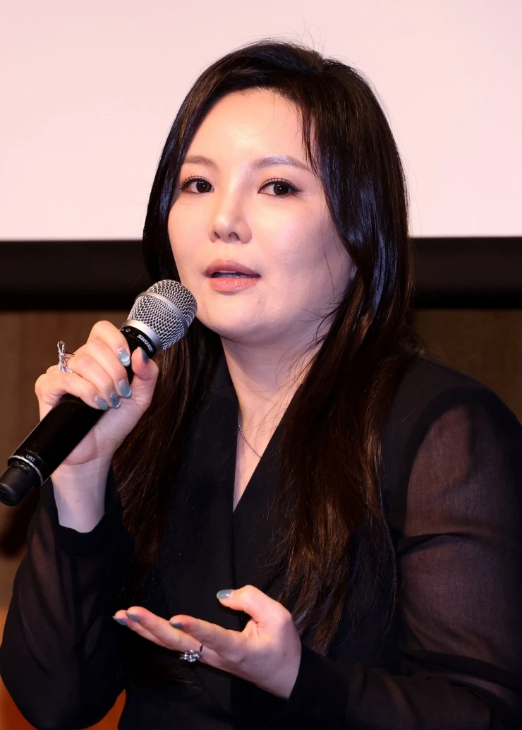 Bà trùm giải trí nói gì trước cáo buộc lừa đảo hơn 500 tỷ đồng?