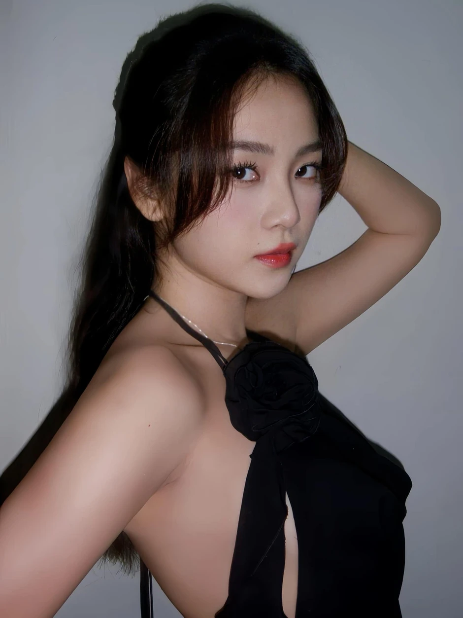 Bản sao Angela Phương Trinh thay đổi hoàn toàn, lột xác gợi cảm