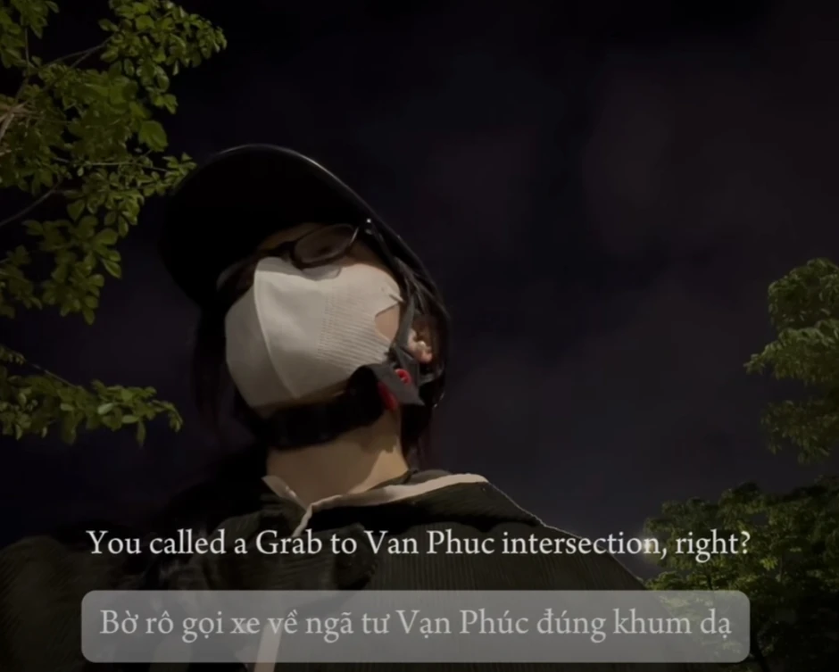 Bắt gặp cô gái chạy Grab, CĐM ngỡ ngàng trước nhan sắc dịu dàng đến khó tin